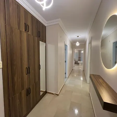 Lägenhet Seaview Luxury Located At 1st Coastline *